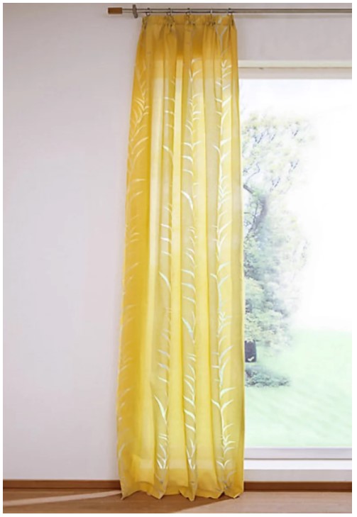  Прозрачно жълто пердес десен на листа,  размер 245x140см. (височина x ширина) подходящо за поставяне на тръбен корниз или релса, код-004592